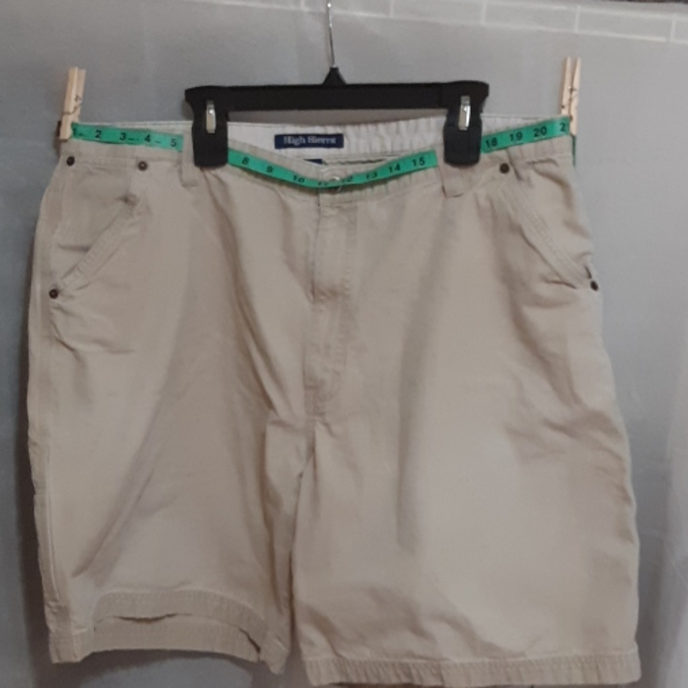 Mens Shorts Sz 44 Cotton cargos tan HIGH SIERRA B31